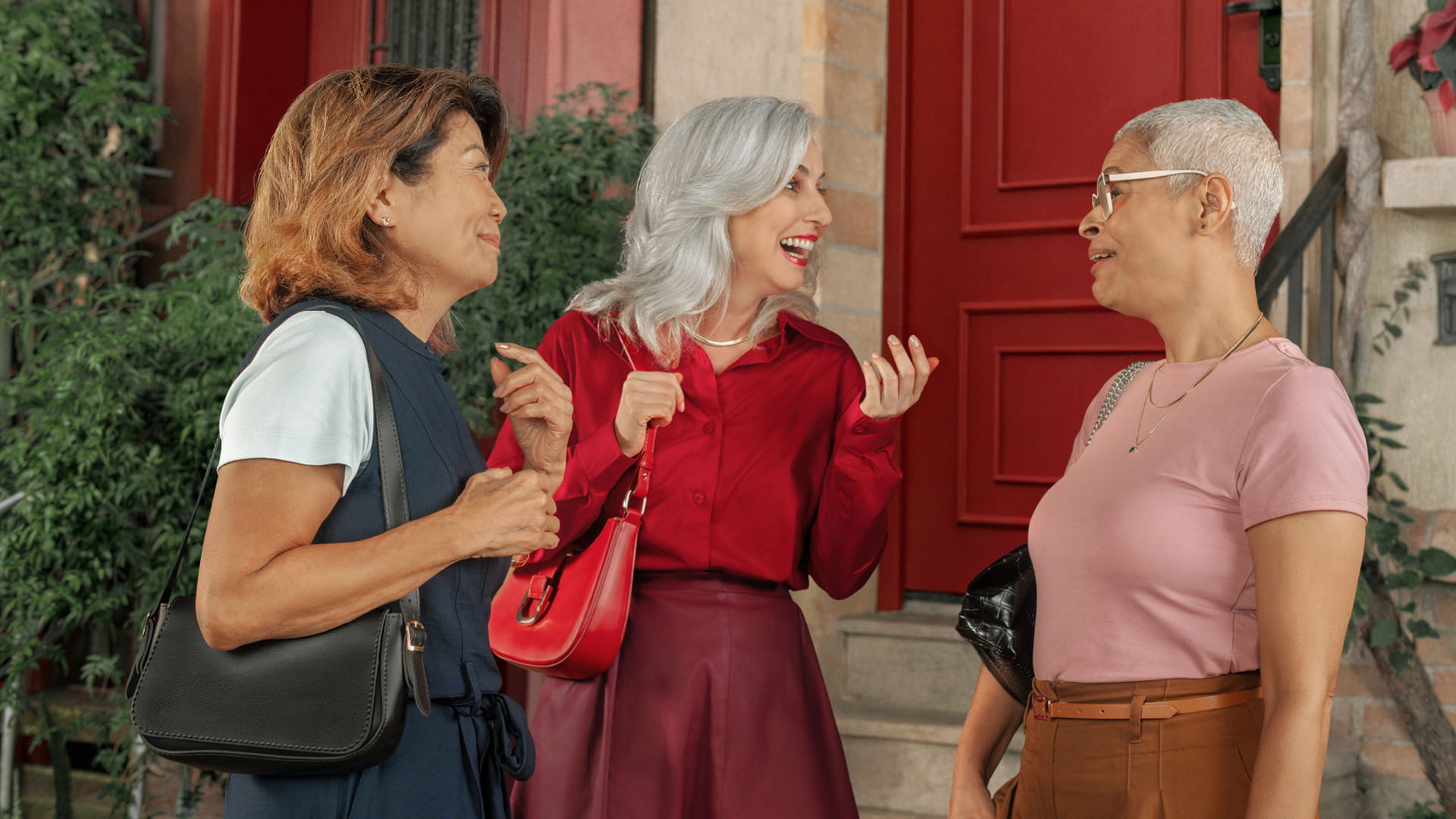 Group conversation with Signia Pure Charge&Go MaX hearing aids - Live Noisy philosophy