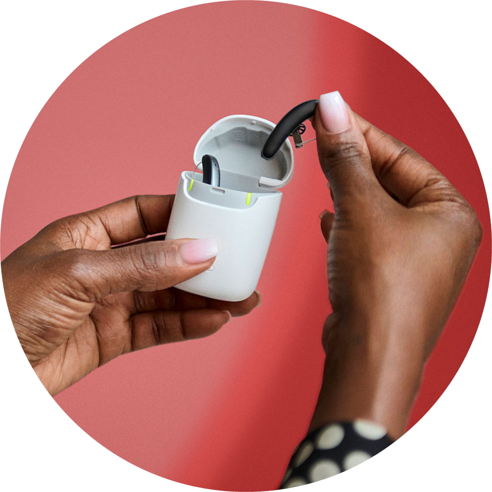 Removing Signia Styletto IX hearing aids from portable wireless charging case