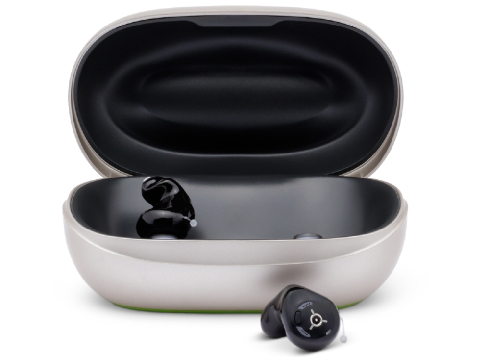 Phonak Virto R Infinio in charging case