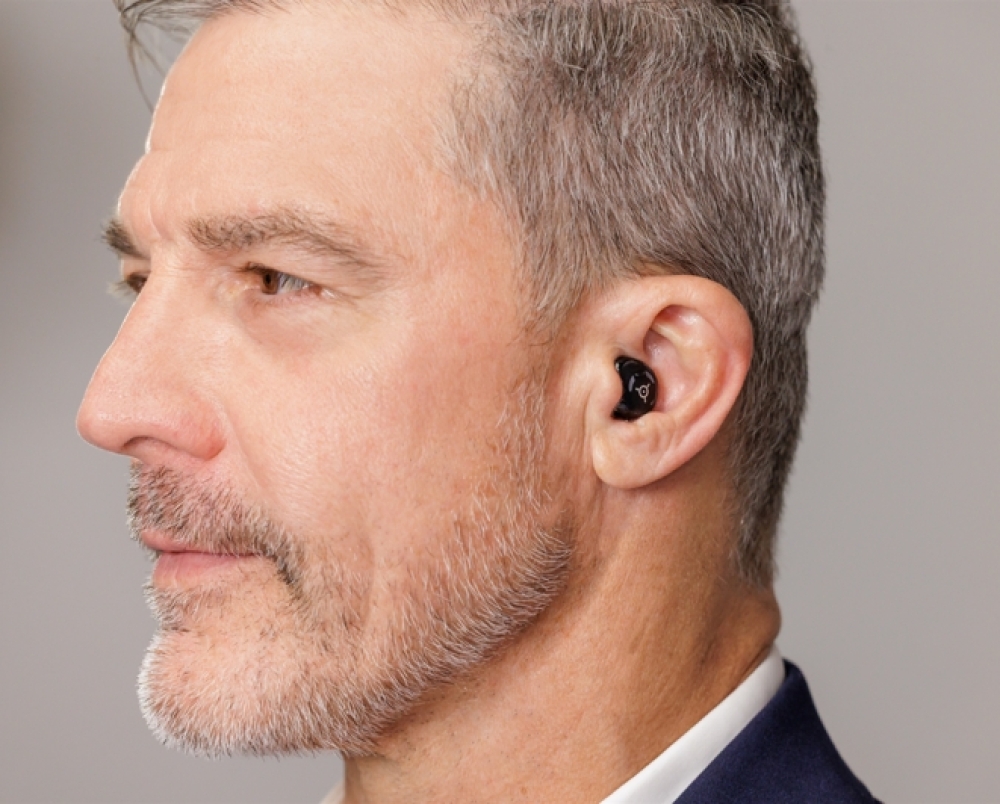 Phonak Virto R Infinio worn in ear