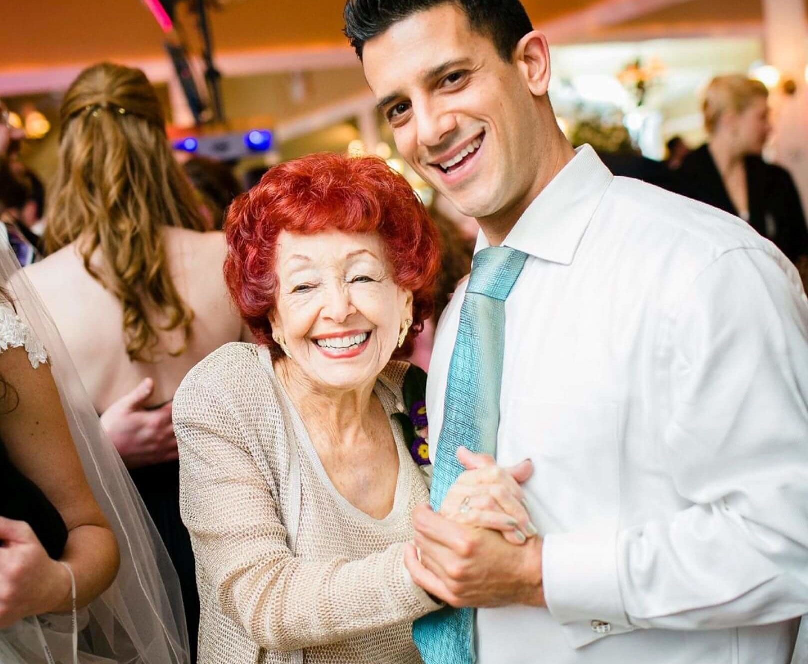 how-to-discuss-hearing-loss-with-grandma